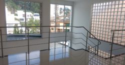 Casa de Alto Padrão em condomínio fechado 576m² – Jd. Hollywood – SBC