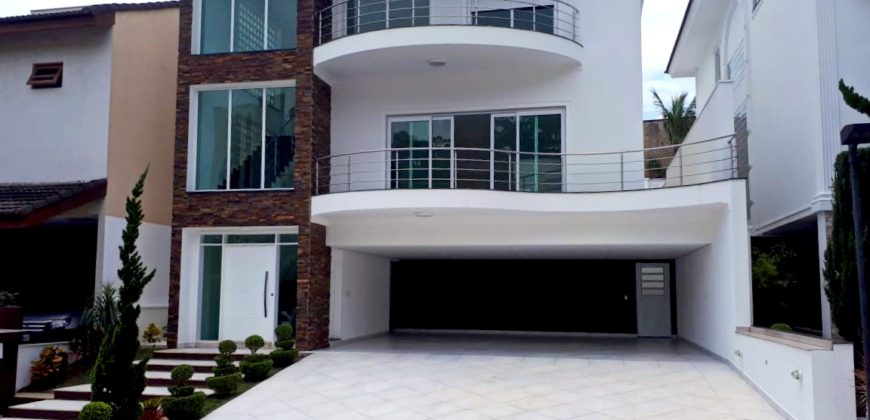 Casa de Alto Padrão em condomínio fechado 576m² – Jd. Hollywood – SBC